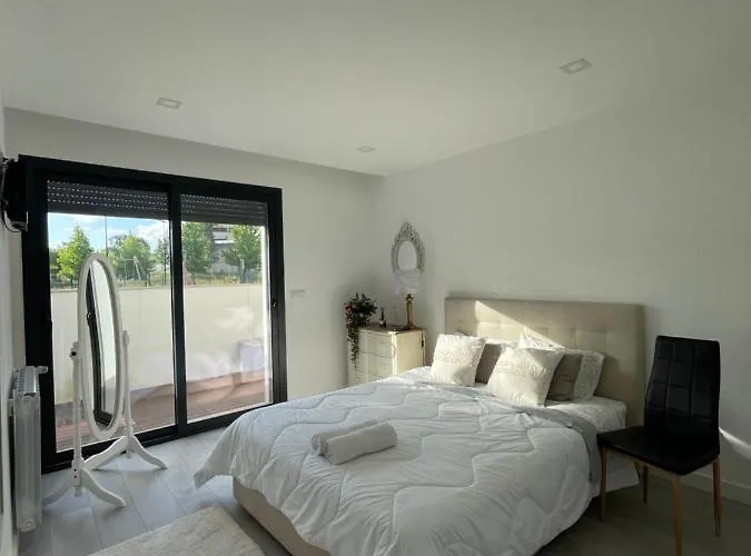 Quarto Privado Em Alojamento Local Perto Do Rio Vez Em Arcos De Valdevez